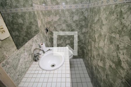 Casa à venda com 170m², 4 quartos e 2 vagasLavabo 2