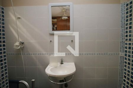 Casa à venda com 170m², 4 quartos e 2 vagasBanheiro de Hóspede