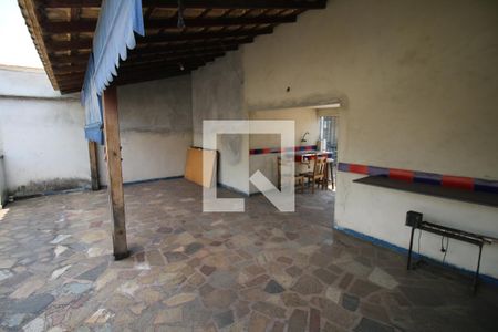 Casa à venda com 170m², 4 quartos e 2 vagasTerraço