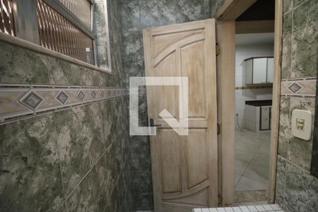 Casa à venda com 170m², 4 quartos e 2 vagasLavabo 2