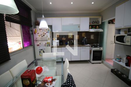 Casa à venda com 170m², 4 quartos e 2 vagasCozinha 2