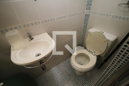 Casa à venda com 170m², 4 quartos e 2 vagasBanheiro de Hóspede