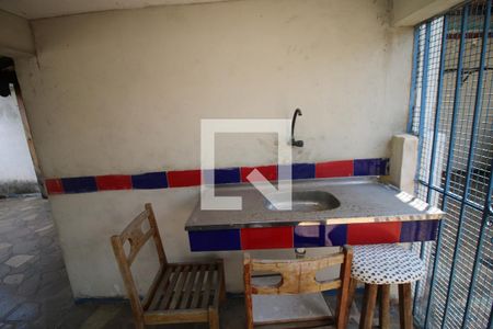 Casa à venda com 170m², 4 quartos e 2 vagasTerraço