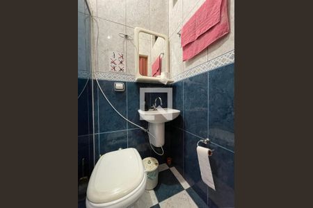 Casa para alugar com 285m², 3 quartos e 3 vagas Casa para alugar com 285m², 3 quartos e 3 vagasBanheiro Suíte 3