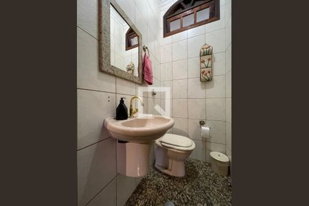 Casa para alugar com 285m², 3 quartos e 3 vagas Casa para alugar com 285m², 3 quartos e 3 vagasLavabo