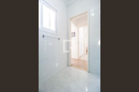 Casa de condomínio à venda com 258m², 4 quartos e 6 vagasBanheiro 2