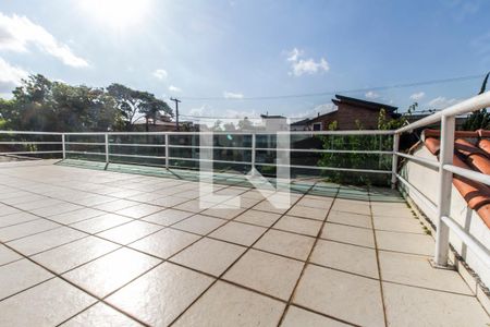 Casa de condomínio à venda com 258m², 4 quartos e 6 vagasVaranda