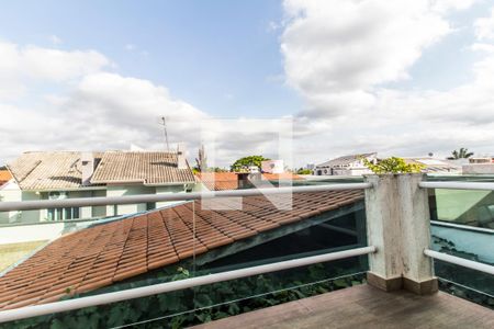 Casa de condomínio à venda com 258m², 4 quartos e 6 vagasVista da Varanda