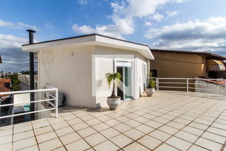 Casa de condomínio à venda com 258m², 4 quartos e 6 vagasVaranda