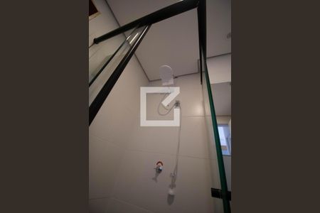 Banheiro de kitnet/studio para alugar com 1 quarto, 26m² em Tucuruvi, São Paulo