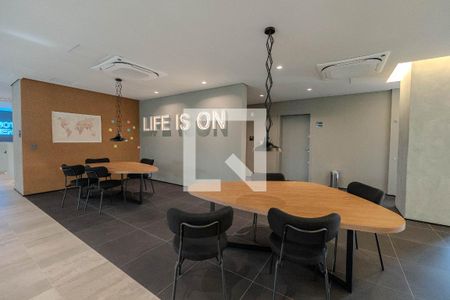 Studio para alugar com 27m², 1 quarto e sem vagaÁrea comum - Salão de festas