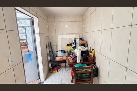 Casa à venda com 180m², 4 quartos e 2 vagas Casa à venda com 180m², 4 quartos e 2 vagasÁrea de Serviço