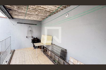 Casa à venda com 180m², 4 quartos e 2 vagas Casa à venda com 180m², 4 quartos e 2 vagasQuintal