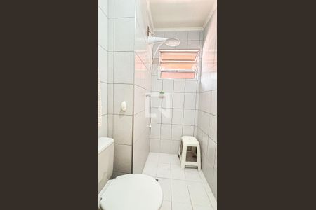 Casa à venda com 180m², 4 quartos e 2 vagas Casa à venda com 180m², 4 quartos e 2 vagasBanheiro