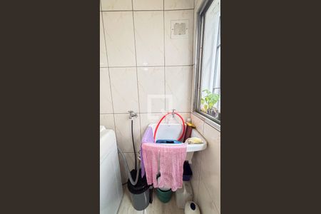 Casa à venda com 180m², 4 quartos e 2 vagas Casa à venda com 180m², 4 quartos e 2 vagasÁrea de Serviço