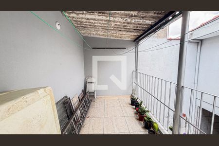 Casa à venda com 180m², 4 quartos e 2 vagas Casa à venda com 180m², 4 quartos e 2 vagasQuintal