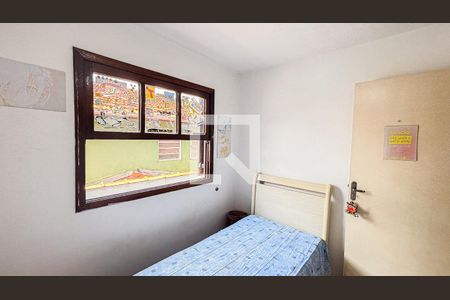 Casa à venda com 180m², 4 quartos e 2 vagas Casa à venda com 180m², 4 quartos e 2 vagasQuarto 2