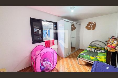 Casa à venda com 180m², 4 quartos e 2 vagas Casa à venda com 180m², 4 quartos e 2 vagasQuarto 4