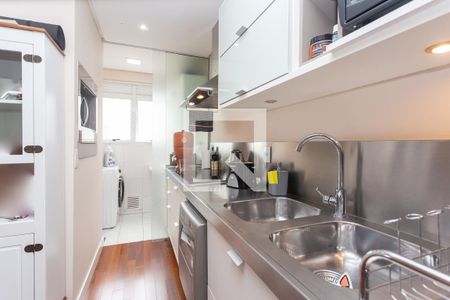 Cozinha de apartamento à venda com 1 quarto, 77m² em Bela Vista, Porto Alegre