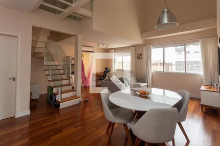 Sala de apartamento à venda com 1 quarto, 77m² em Bela Vista, Porto Alegre