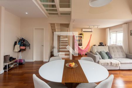 Sala de apartamento à venda com 1 quarto, 77m² em Bela Vista, Porto Alegre