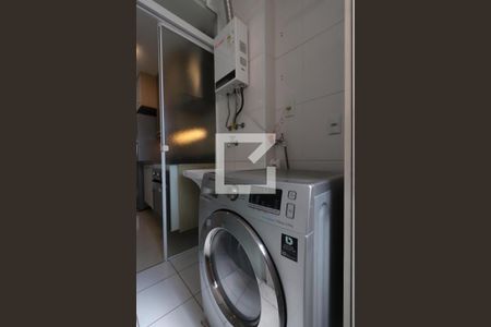 Apartamento à venda com 69m², 2 quartos e 1 vagaÁrea de Serviço