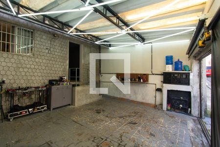 Casa à venda com 200m², 2 quartos e 3 vagasGaragem