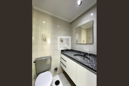 Apartamento para alugar com 70m², 3 quartos e 2 vagasBanheiro 