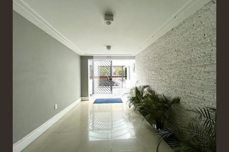 Apartamento para alugar com 70m², 3 quartos e 2 vagasHall social