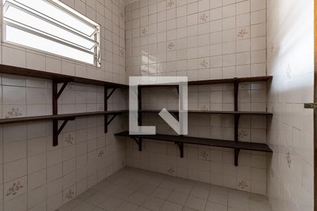 Casa à venda com 100m², 2 quartos e 2 vagasDispensa 