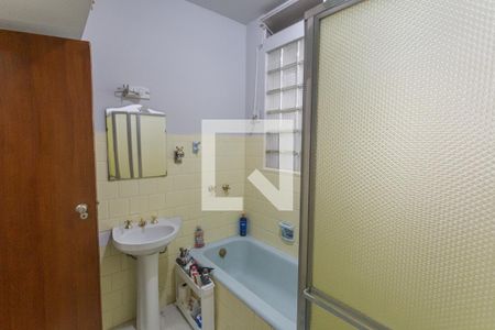 Apartamento à venda com 130m², 4 quartos e 1 vagaBanheiro Social