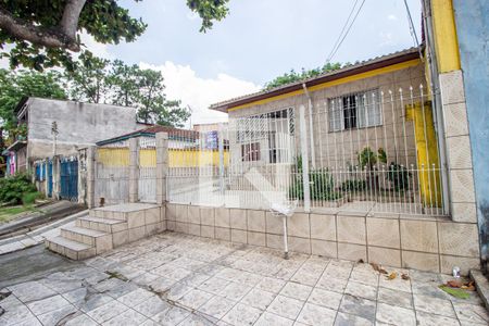 Casa à venda com 100m², 2 quartos e 4 vagasFachada