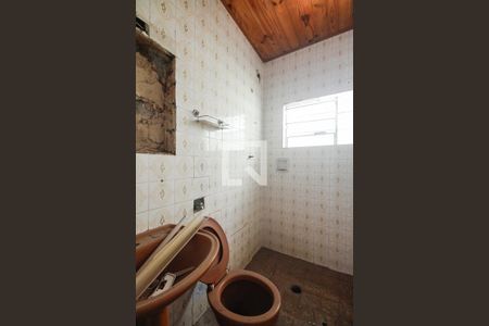 Casa à venda com 100m², 3 quartos e 1 vaga Casa à venda com 100m², 3 quartos e 1 vagaBanheiro 1