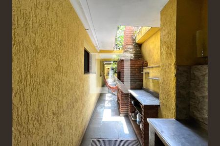 Casa à venda com 220m², 4 quartos e 2 vagasÁrea externa