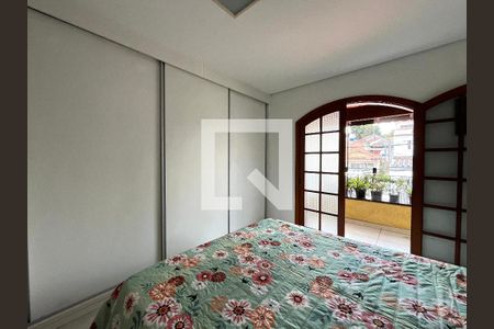 Casa à venda com 220m², 4 quartos e 2 vagasSuite 2