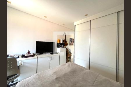 Casa à venda com 220m², 4 quartos e 2 vagasSuite 1