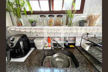 Casa à venda com 220m², 4 quartos e 2 vagasCozinha 1