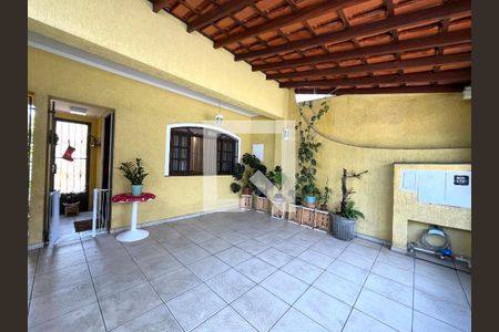 Casa à venda com 220m², 4 quartos e 2 vagasGaragem