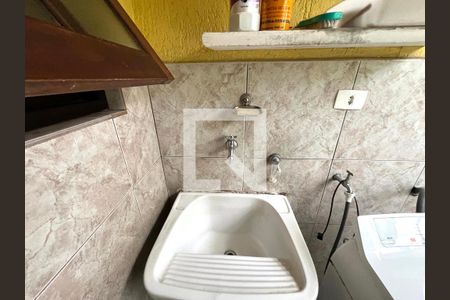 Casa à venda com 220m², 4 quartos e 2 vagasÁrea de Serviço