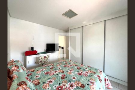 Casa à venda com 220m², 4 quartos e 2 vagasSuite 2