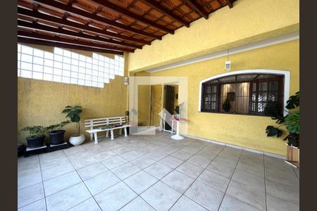Casa à venda com 220m², 4 quartos e 2 vagasGaragem