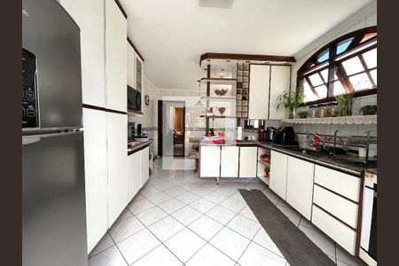 Casa à venda com 220m², 4 quartos e 2 vagasCozinha 1