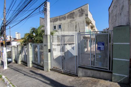 Casa de condomínio à venda com 68m², 2 quartos e 2 vagasFachada