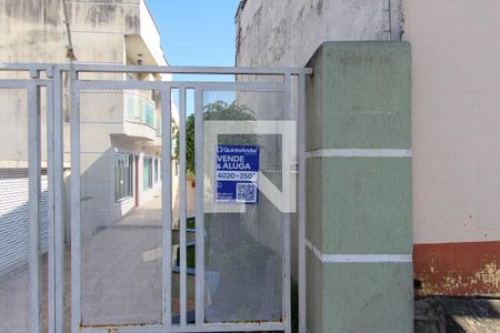 Casa de condomínio à venda com 68m², 2 quartos e 2 vagasPlaca