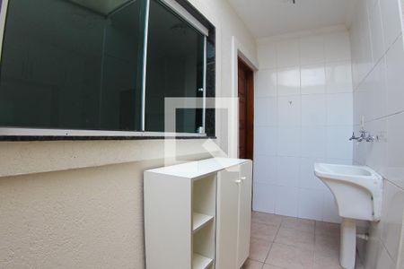 Casa de condomínio à venda com 68m², 2 quartos e 2 vagasÁrea de Serviço