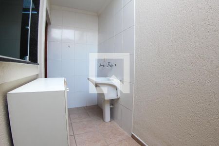 Casa de condomínio à venda com 68m², 2 quartos e 2 vagasÁrea de Serviço