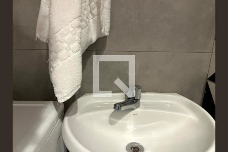 Casa de condomínio à venda com 150m², 6 quartos e 1 vagaBanheiro ap 6