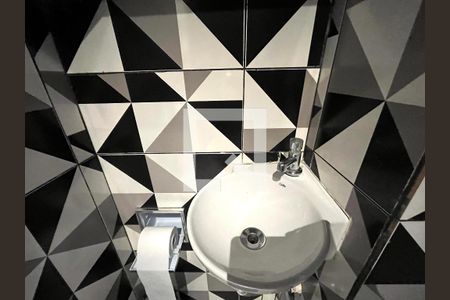 Casa de condomínio à venda com 150m², 6 quartos e 1 vagaBanheiro ap 2