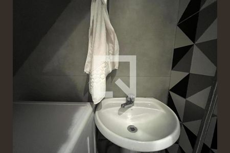 Casa de condomínio à venda com 150m², 6 quartos e 1 vagaBanheiro ap 6