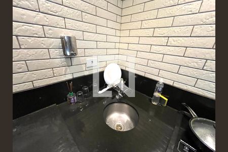 Casa de condomínio à venda com 150m², 6 quartos e 1 vagaStudio ap 6